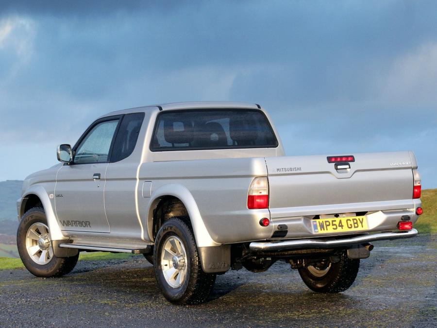  Mitsubishi L200 Club Cab Warrior 2005 года  (фото 3 из 4)